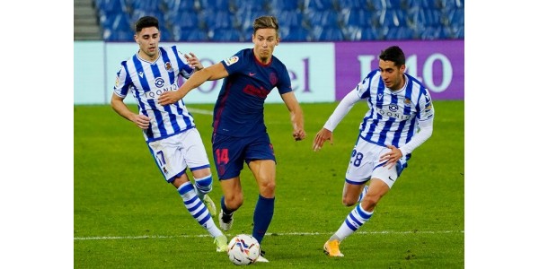 Luis Suárez i Lionel Messi czerpią radość z piłki nożnej